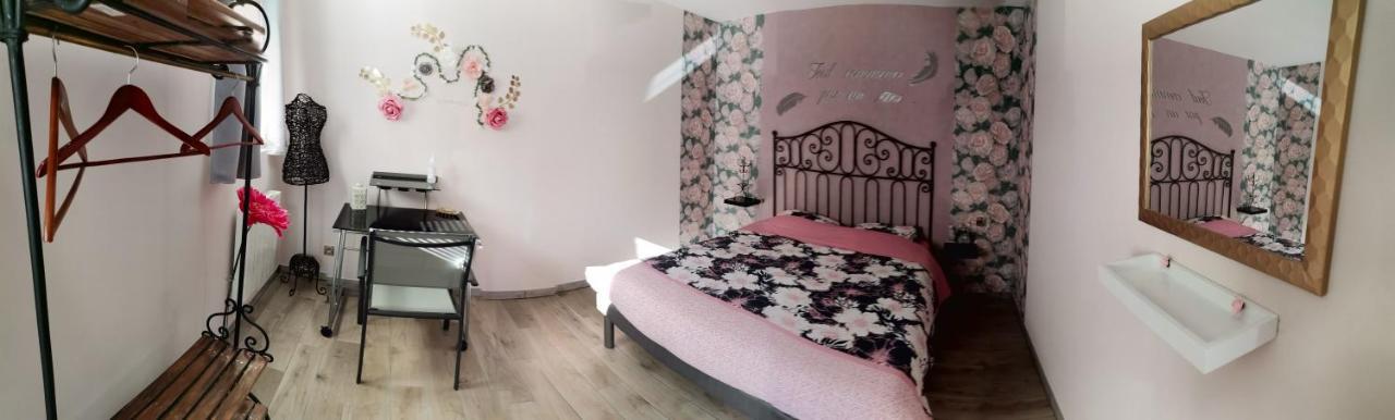 Bed and Breakfast Au gué du bois Neuville-du-Poitou Esterno foto